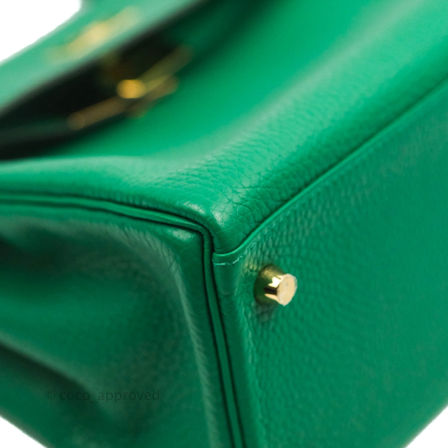 Hermès Retourne Taurillon Kelly 28 Vert Vertigo Clemence Gold Hardware