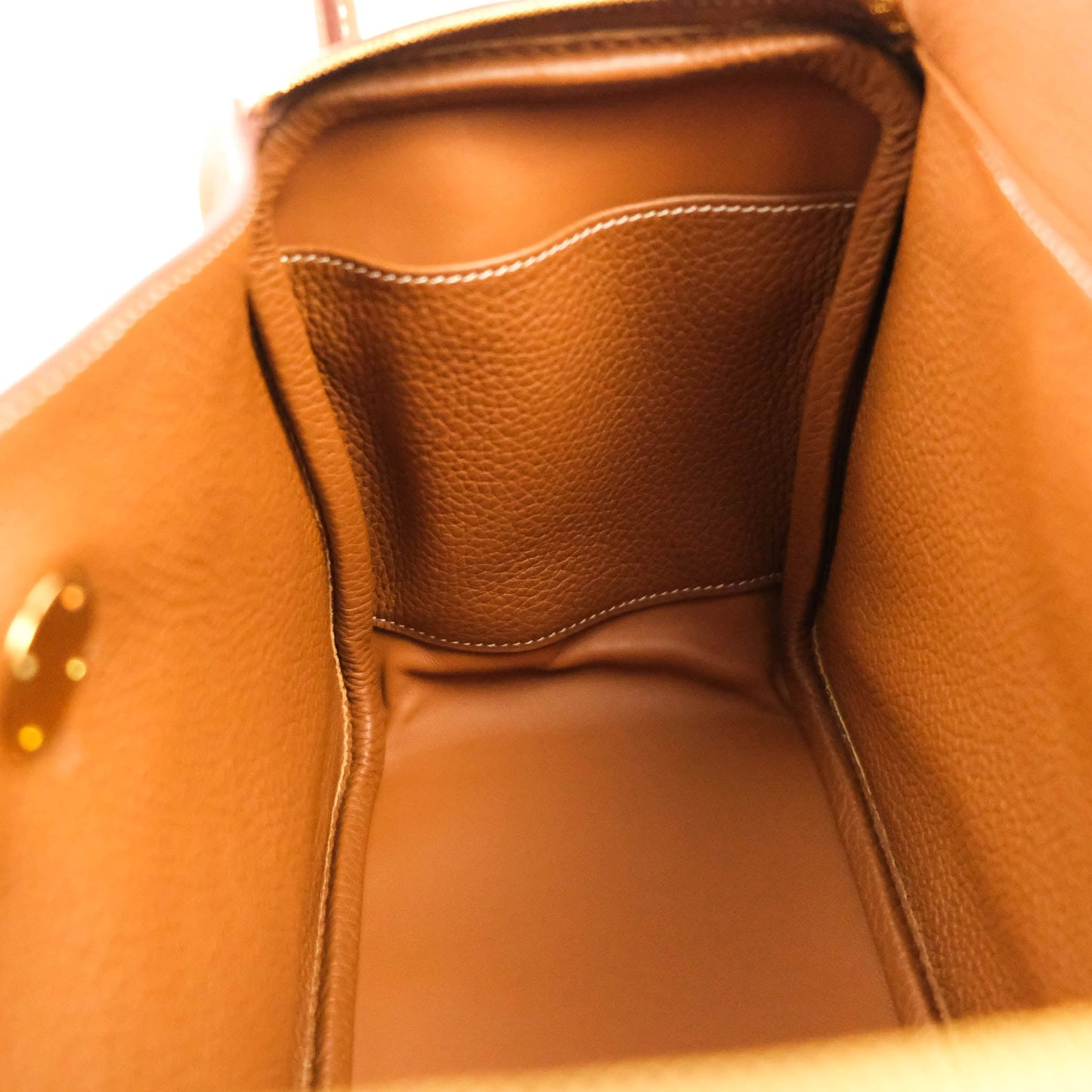 Hermès Lindy 26 Taurillon Clemence Gold Gold Hardware