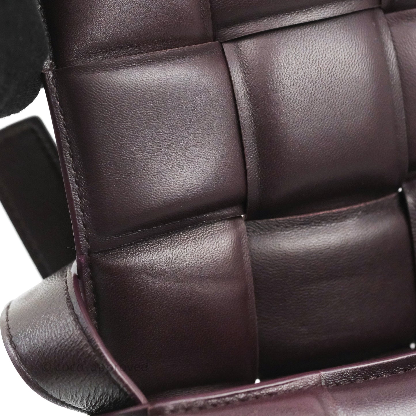 Bottega Veneta Padded Cassette Shoulder Bag Grape Lambskin Gold Hardware