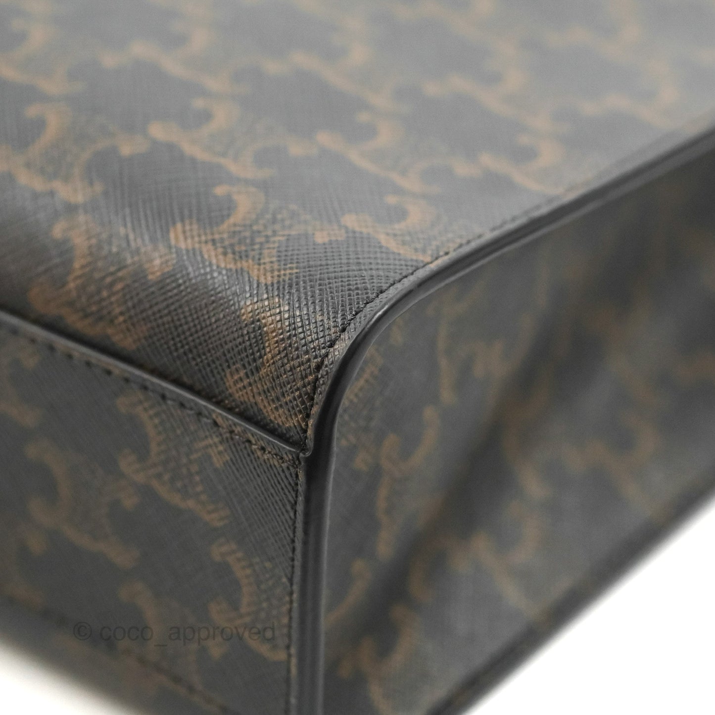 Celine Medium Cabas Vertical Tote Triomphe