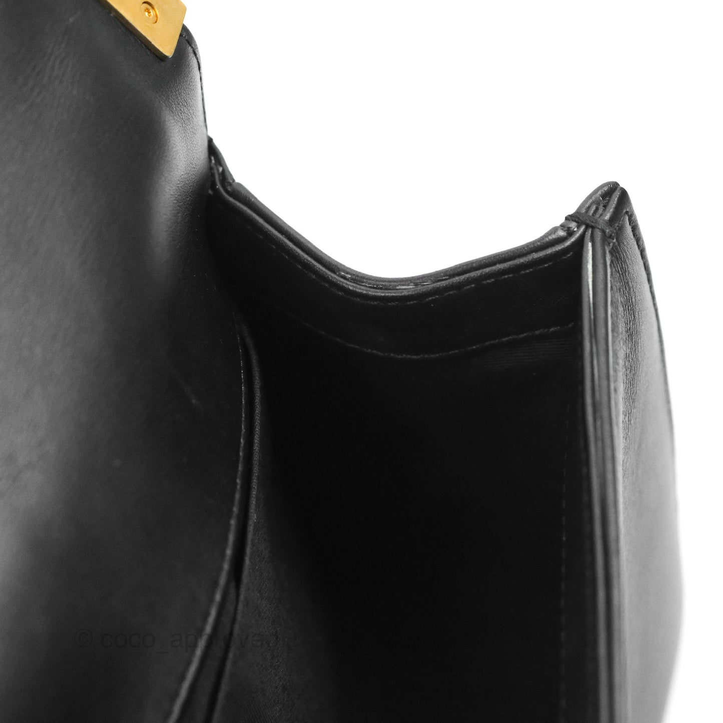 Chanel Chevron Medium Boy Black Calfskin Aged Gold Hardware