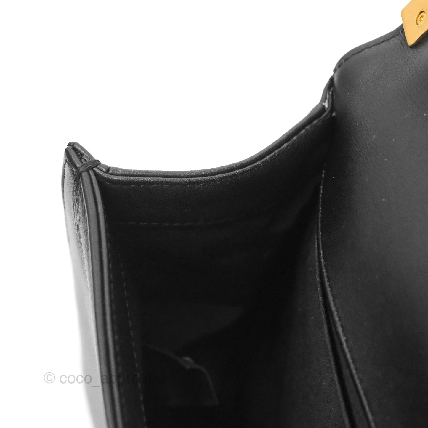 Chanel Chevron Medium Boy Black Calfskin Aged Gold Hardware