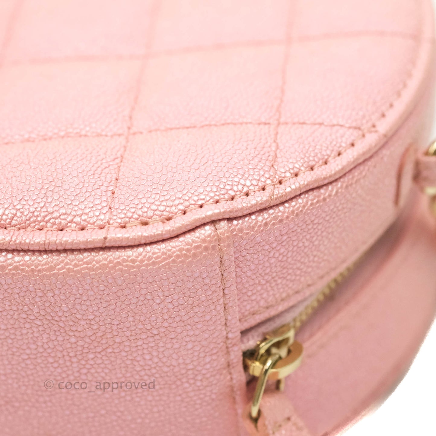 Chanel Classic Quilted Round Clutch With Chain Iridescent Pink Caviar Gold Hardware 19S
