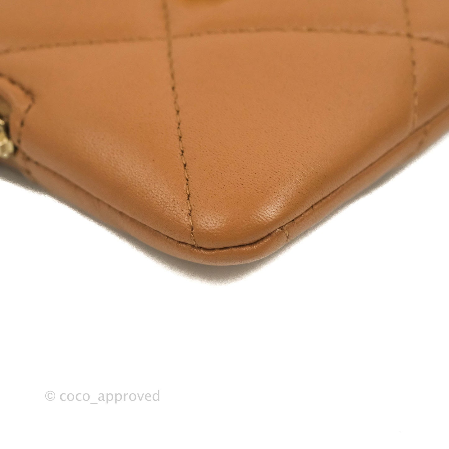Chanel 19 Caramel Zipped Coin Purse Lambskin Gold Hardware