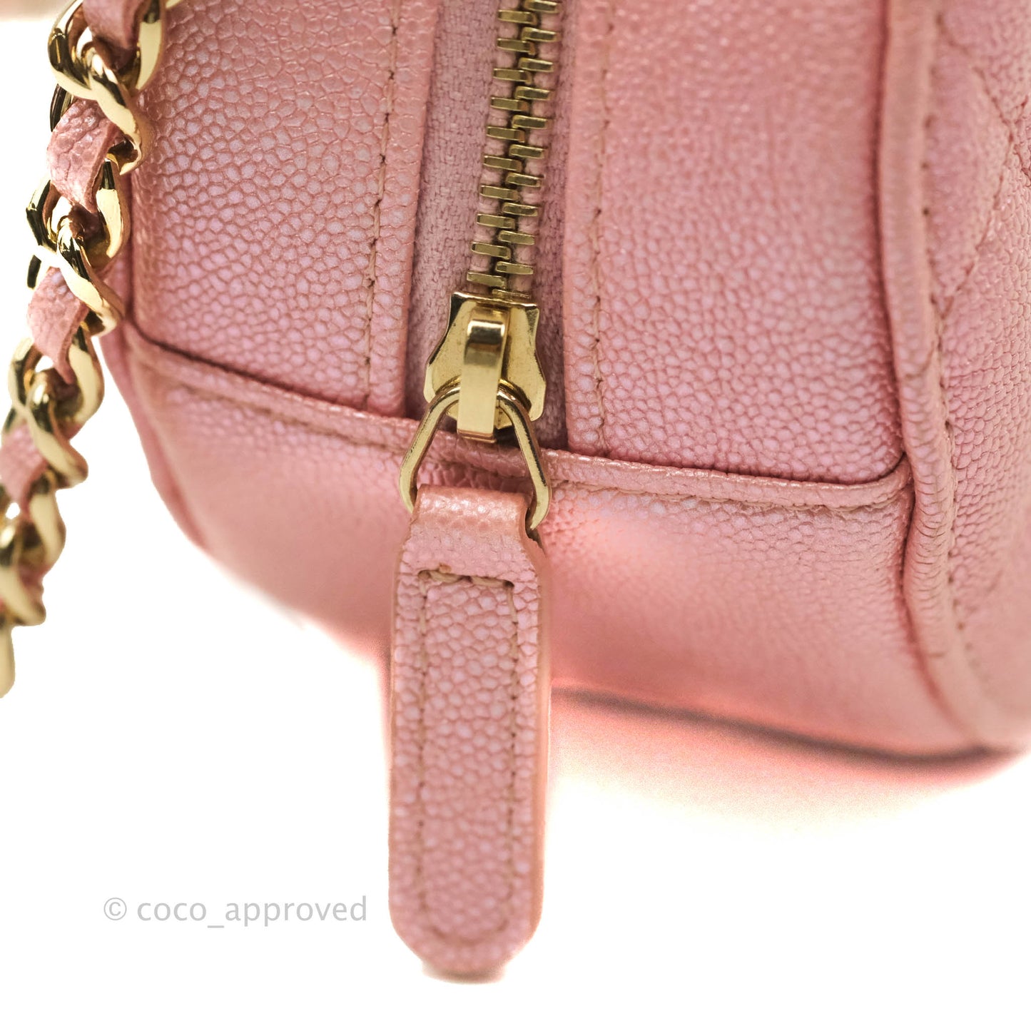 Chanel Classic Quilted Round Clutch With Chain Iridescent Pink Caviar Gold Hardware 19S