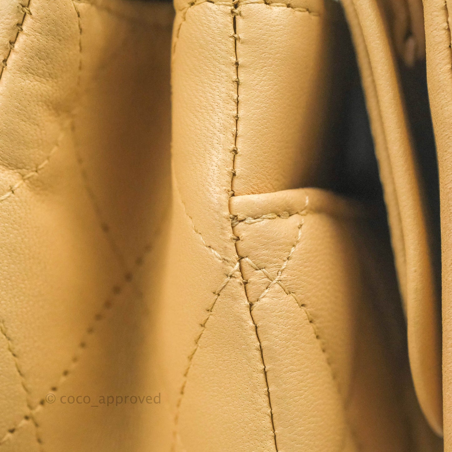 Chanel Classic M/L Medium Flap Quilted Beige Lambskin Gold Hardware