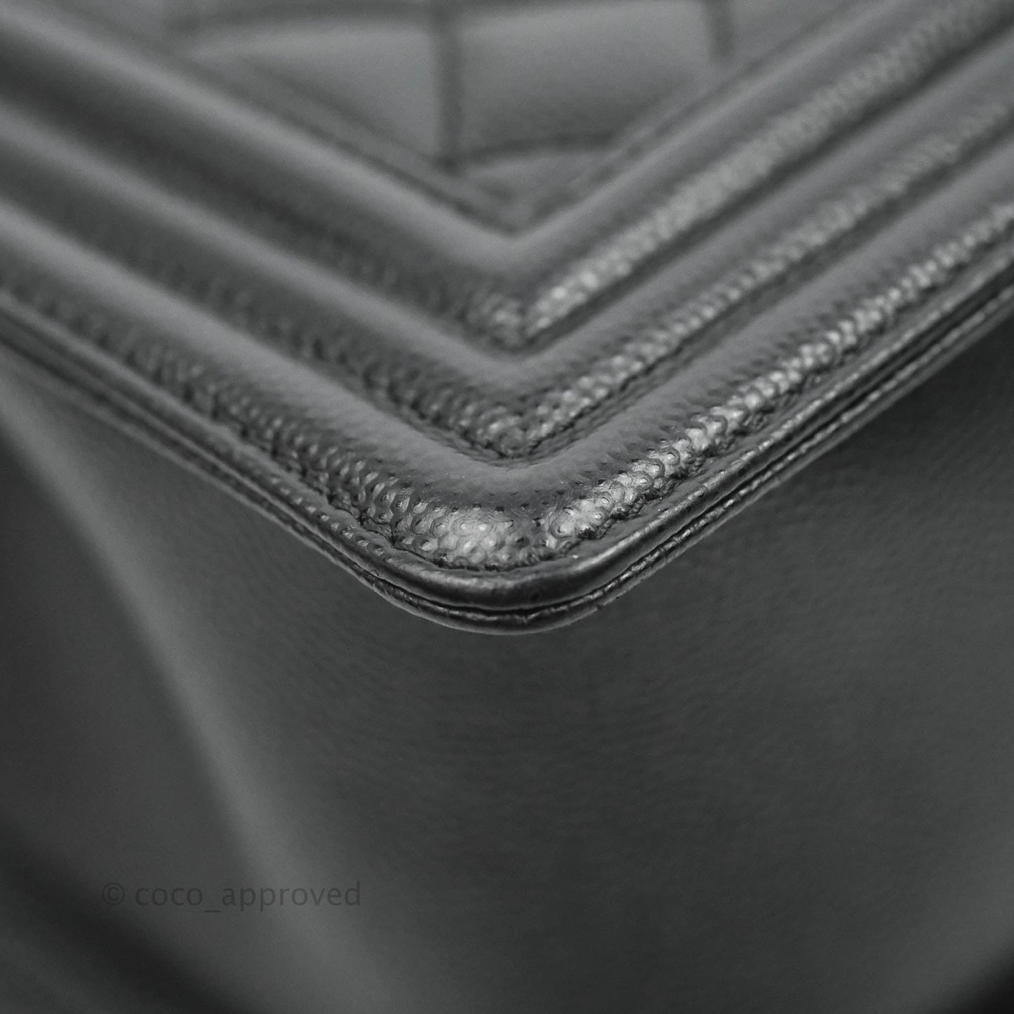 Chanel Boy Quilted Medium Black Caviar Ruthenium Hardware