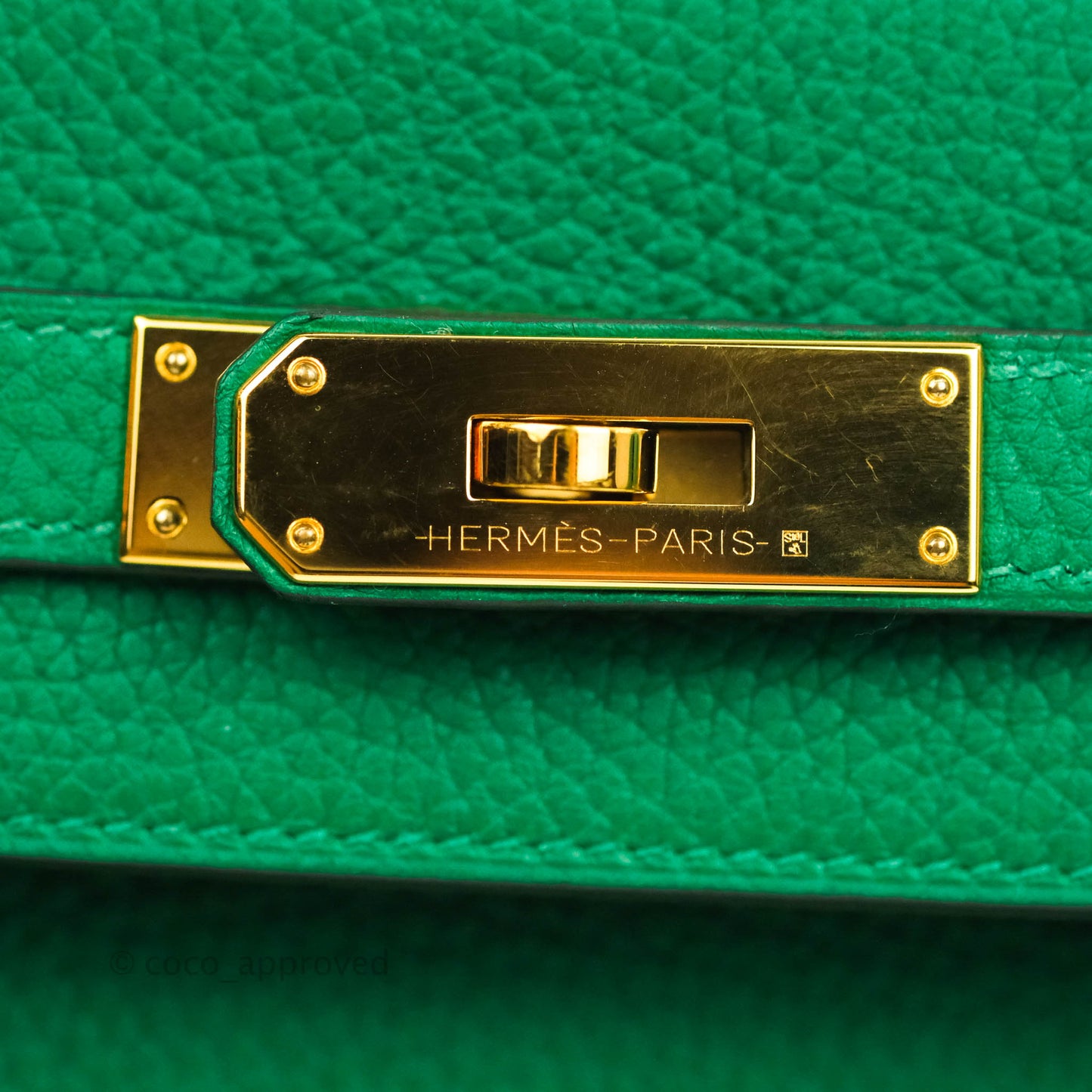 Hermès Retourne Taurillon Kelly 28 Vert Vertigo Clemence Gold Hardware