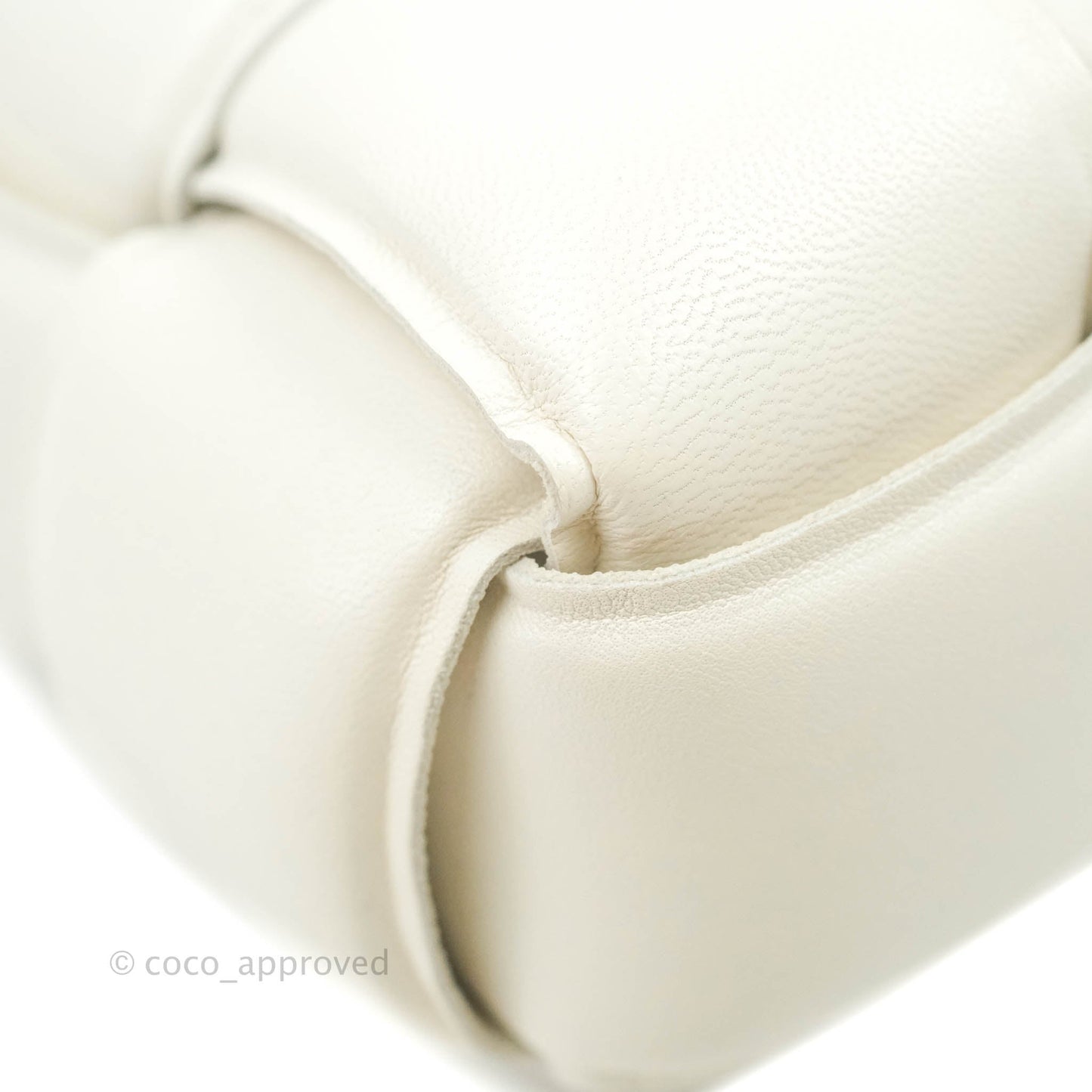 Bottega Veneta Padded Cassette Shoulder Bag Intrecciato White Lambskin Silver Hardware