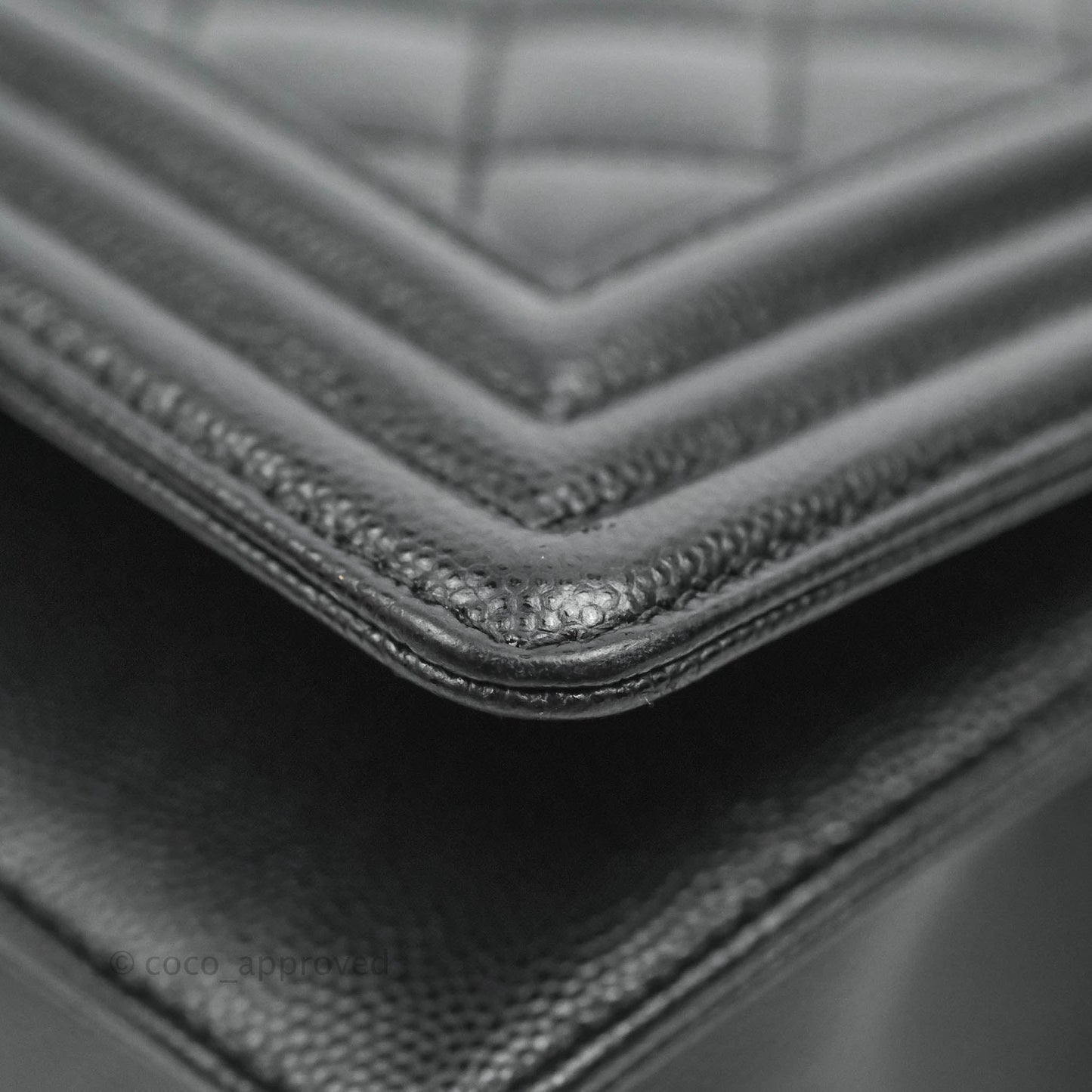 Chanel Boy Quilted Medium Black Caviar Ruthenium Hardware