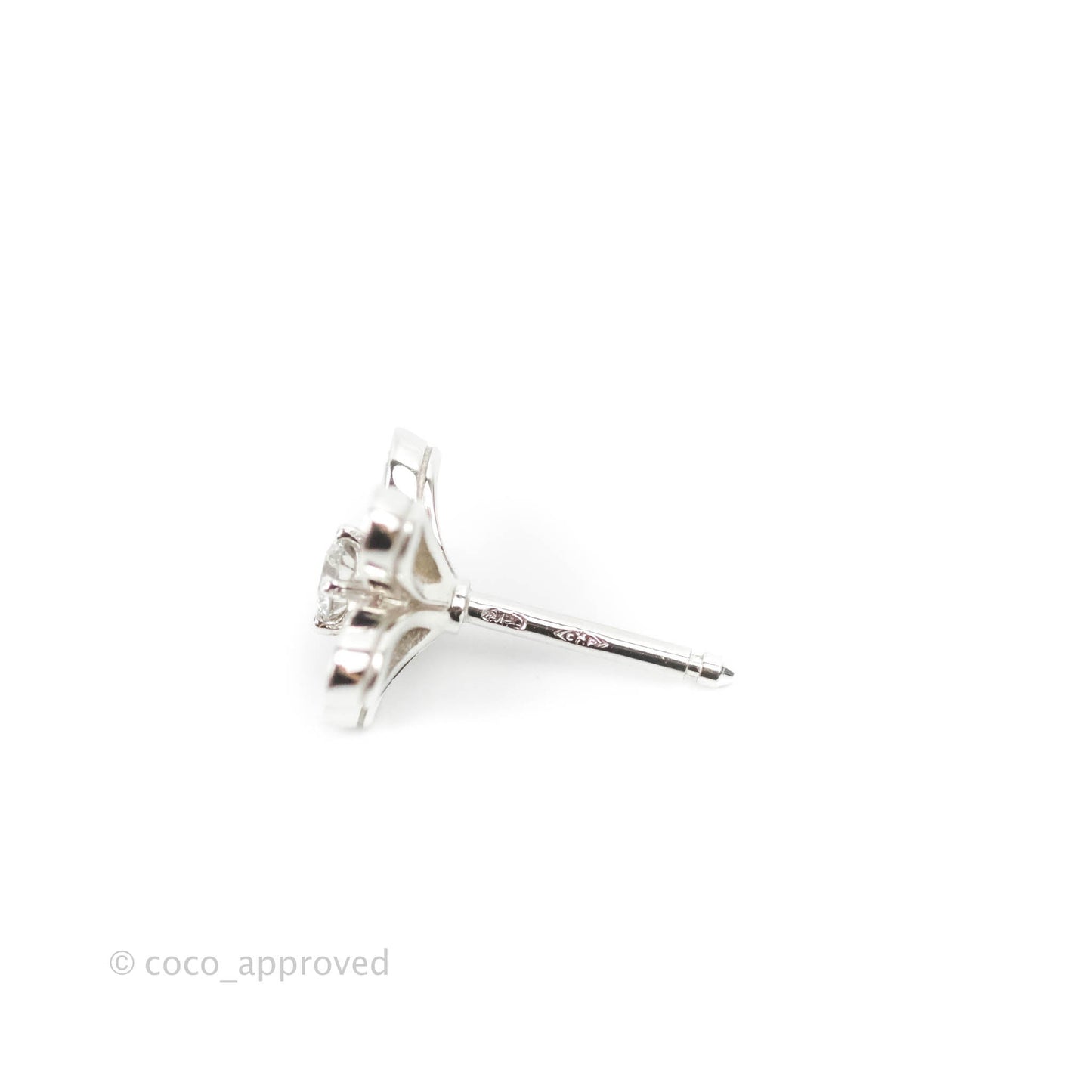 Van Cleef & Arpels Socrates Pierced earrings 18KWG White Gold