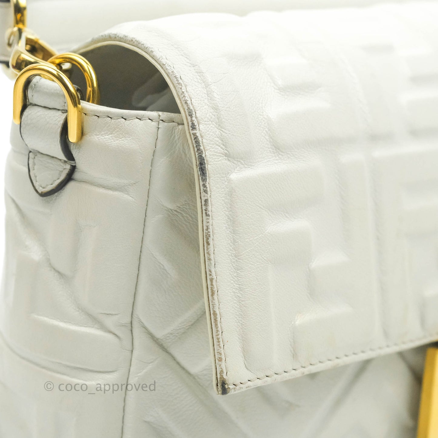 Fendi Medium Baguette Bag White Calfskin Gold Hardware