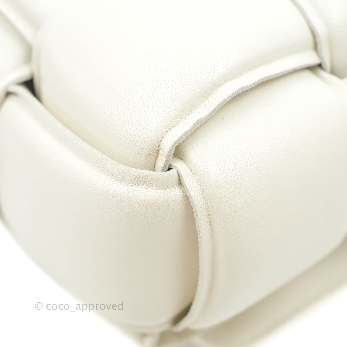 Bottega Veneta Padded Cassette Shoulder Bag Intrecciato White Lambskin Silver Hardware