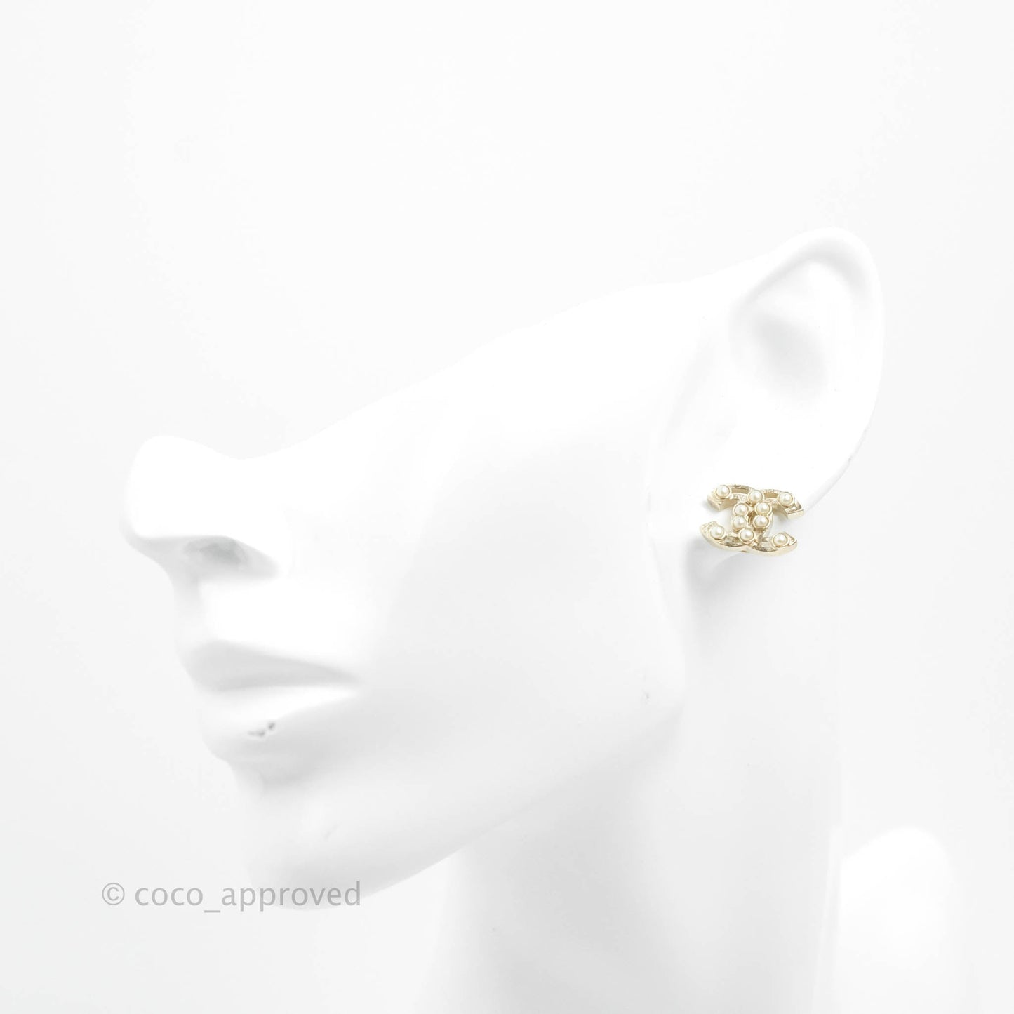 Chanel CC Pearl Earrings Gold Tone 14P