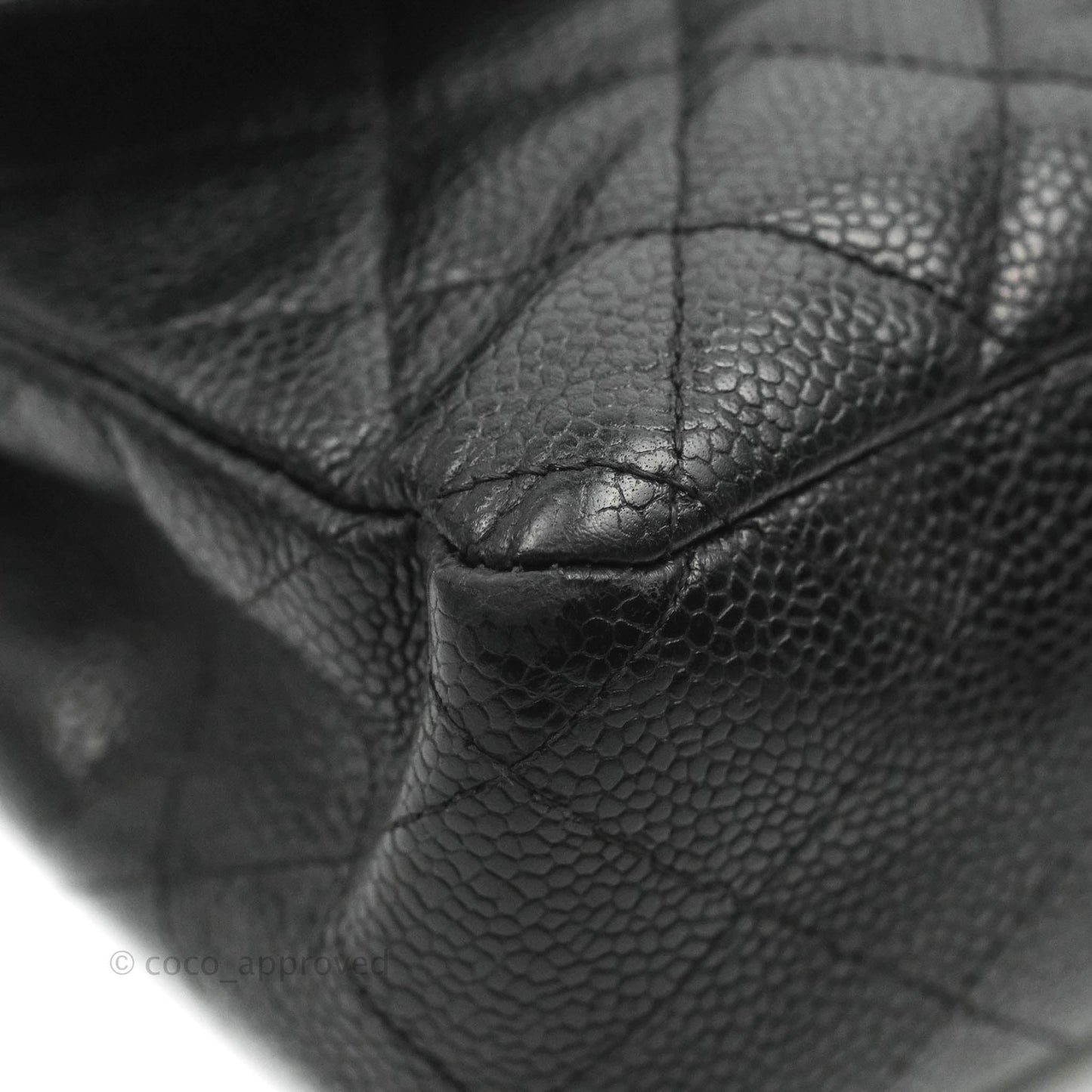 Chanel Classic M/L Medium Flap Quilted Black Caviar Gold Hardware