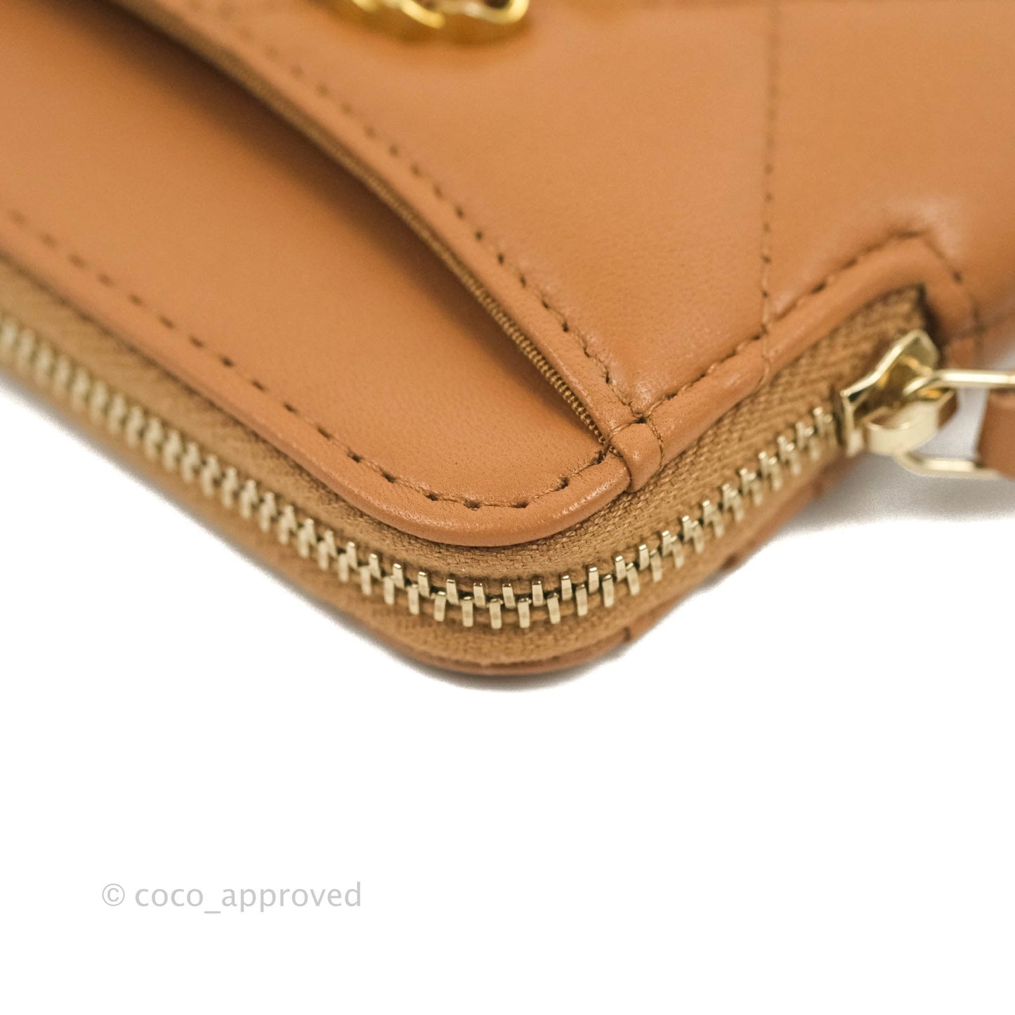 Chanel 19 Caramel Zipped Coin Purse Lambskin Gold Hardware