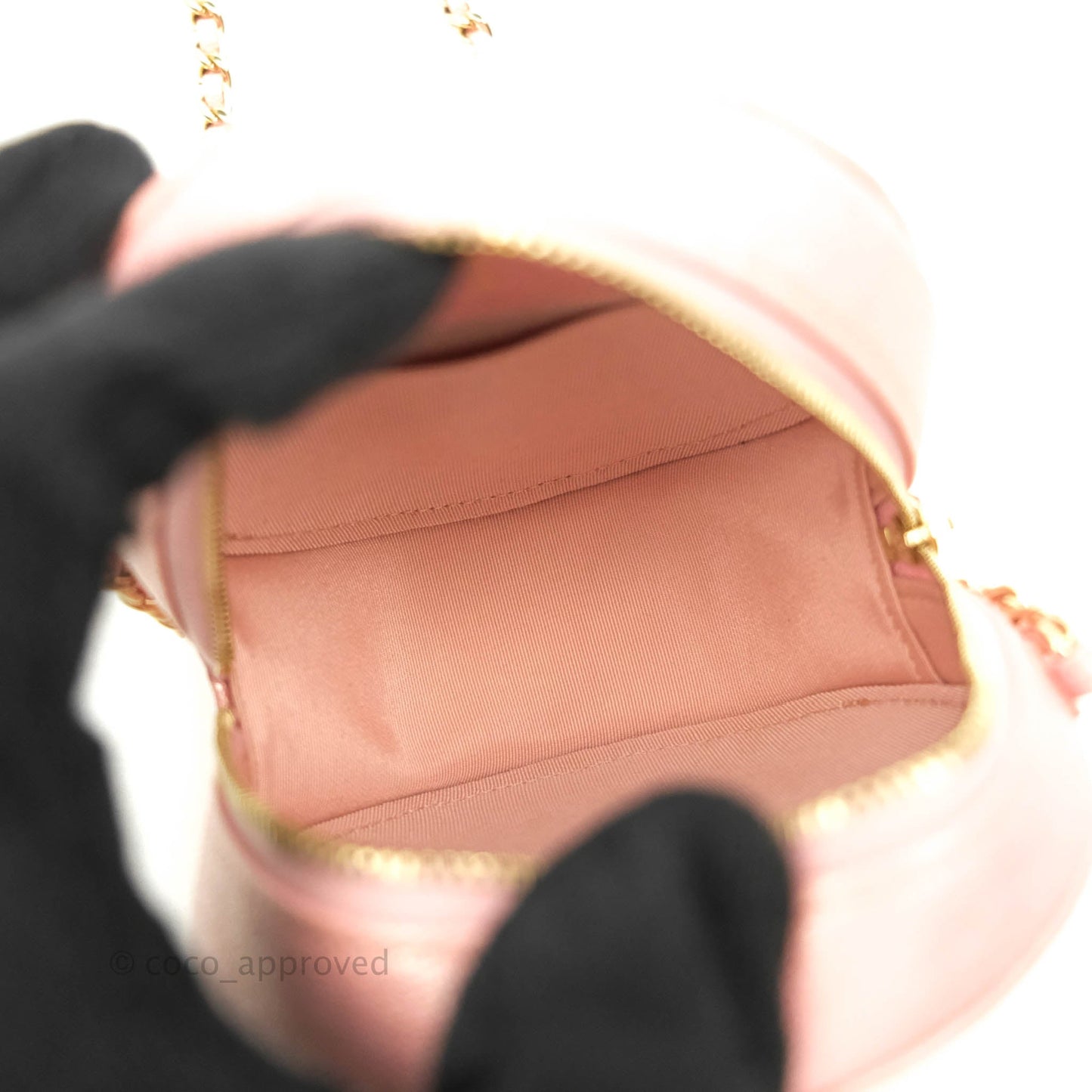 Chanel Classic Quilted Round Clutch With Chain Iridescent Pink Caviar Gold Hardware 19S