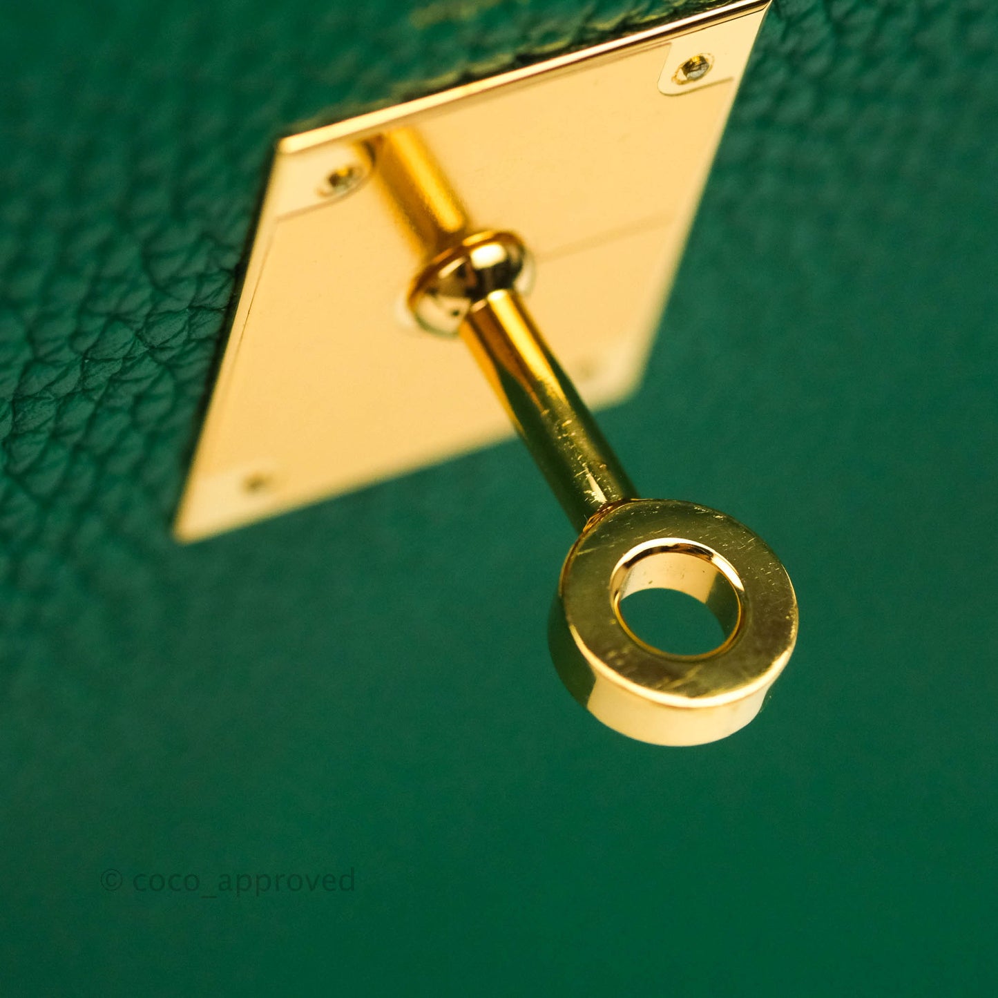 Hermès Retourne Taurillon Kelly 28 Vert Vertigo Clemence Gold Hardware