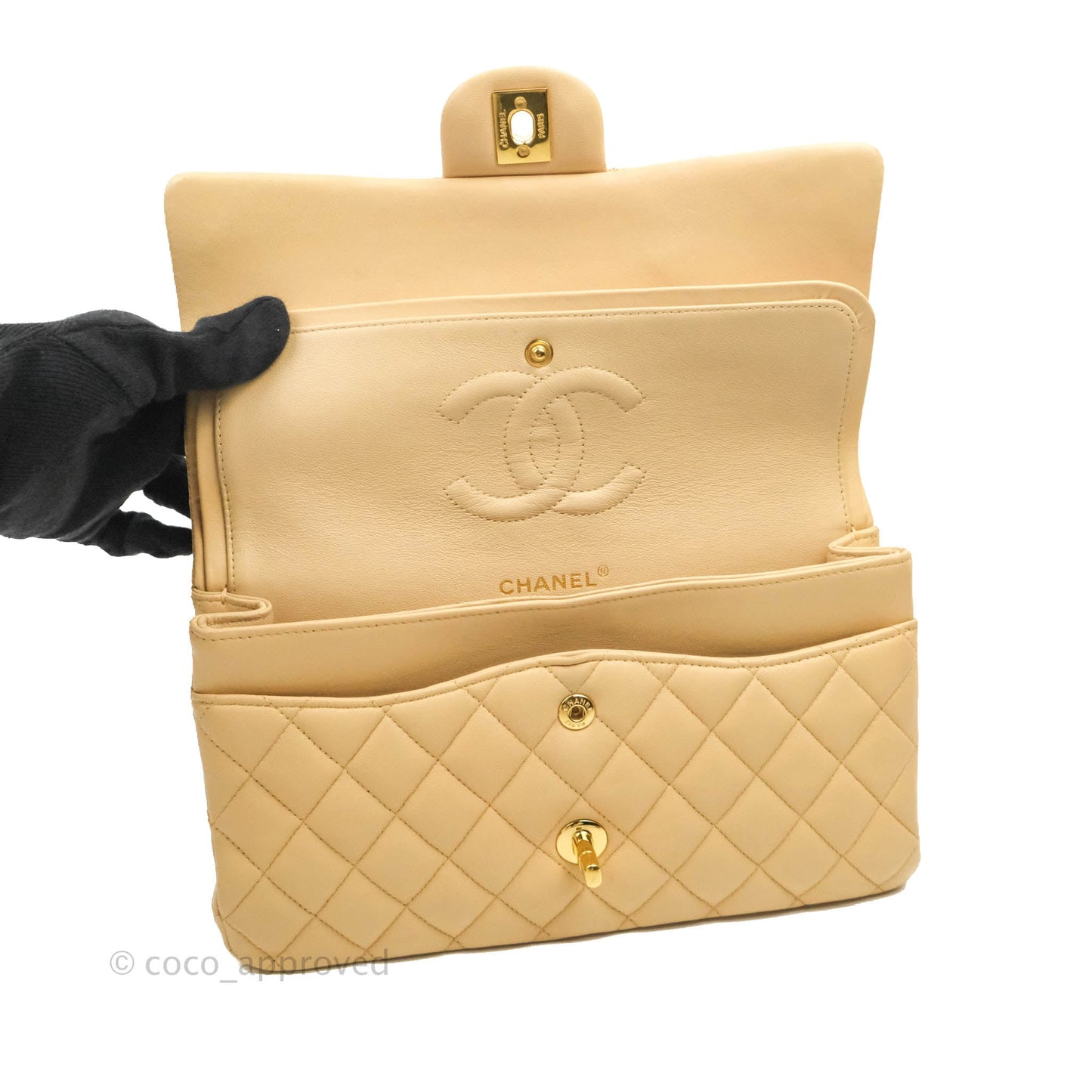 Chanel Classic M/L Medium Flap Quilted Beige Lambskin Gold Hardware