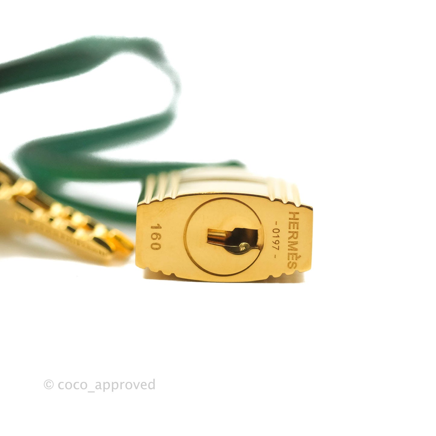 Hermès Retourne Taurillon Kelly 28 Vert Vertigo Clemence Gold Hardware