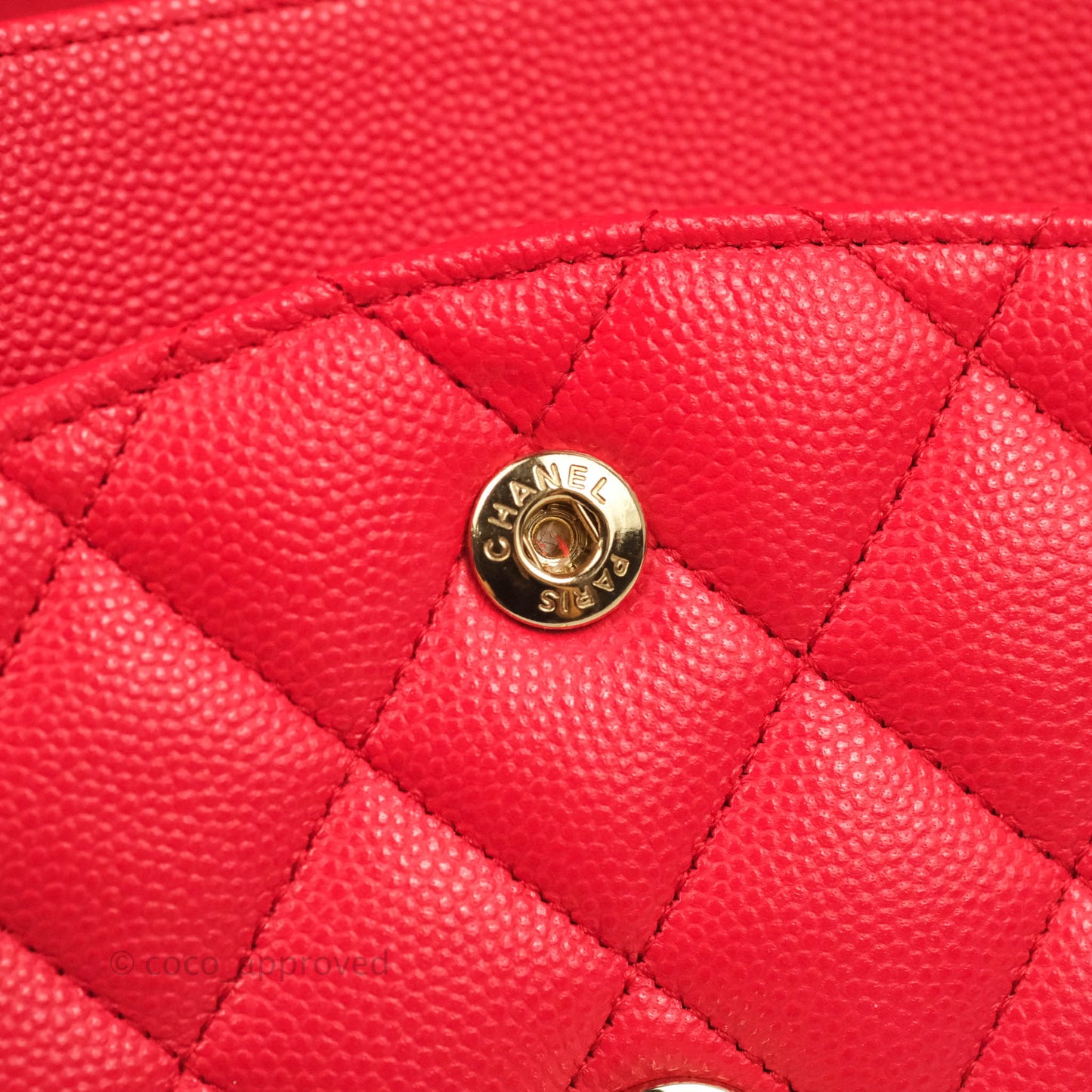 Chanel Medium M/L Classic Quilted Flap Red Caviar Gold Hardware 21B