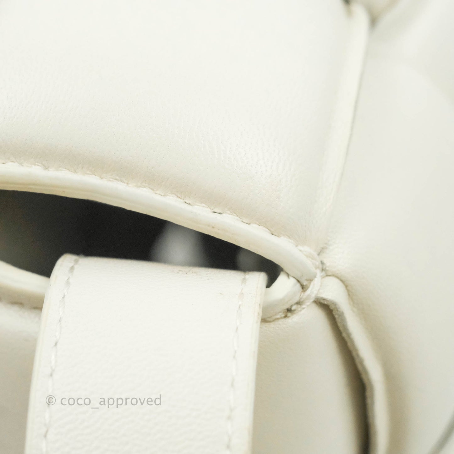 Bottega Veneta Padded Cassette Shoulder Bag Intrecciato White Lambskin Silver Hardware