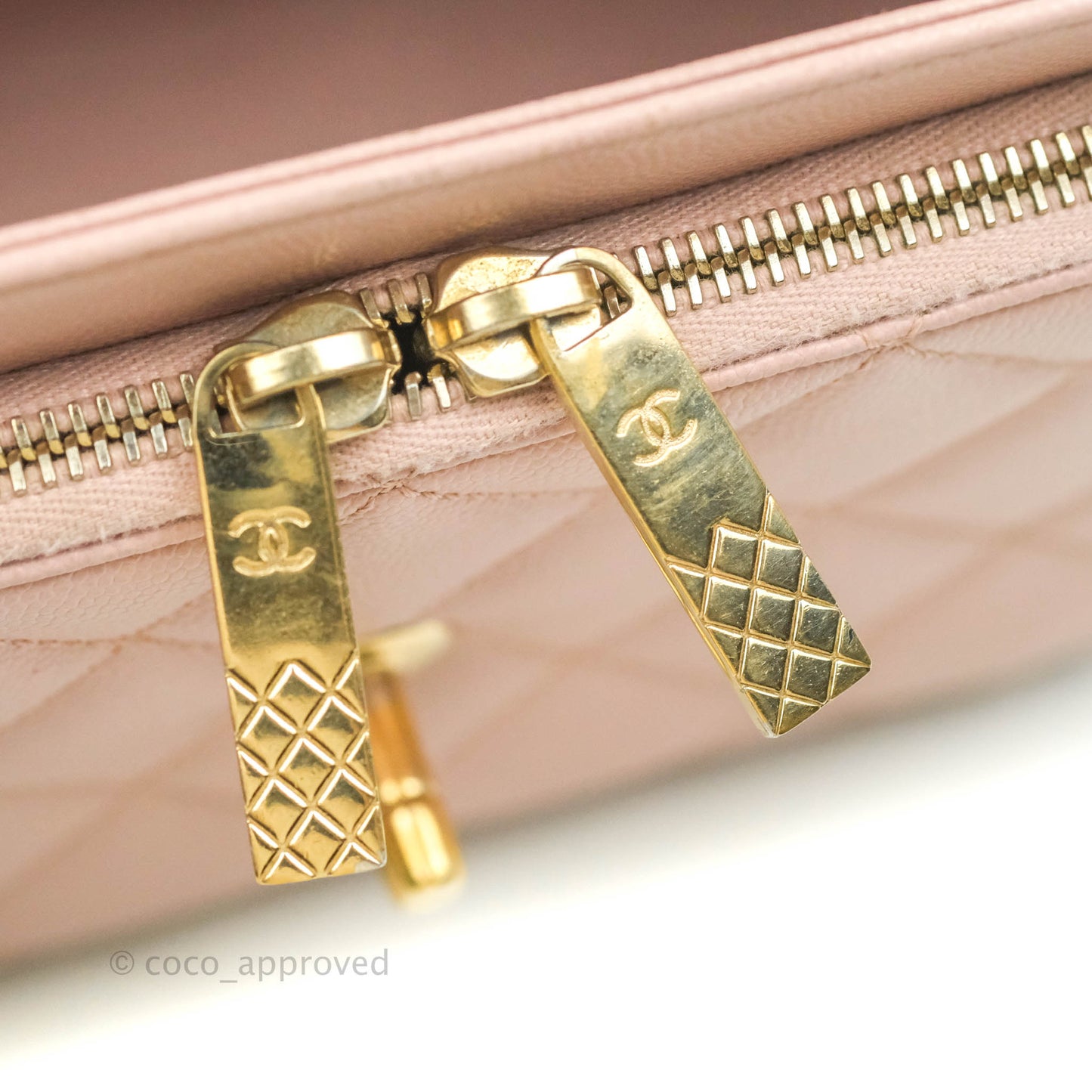 Chanel Quilted Medium Business Affinity Flap Pink Caviar Gold Hardware