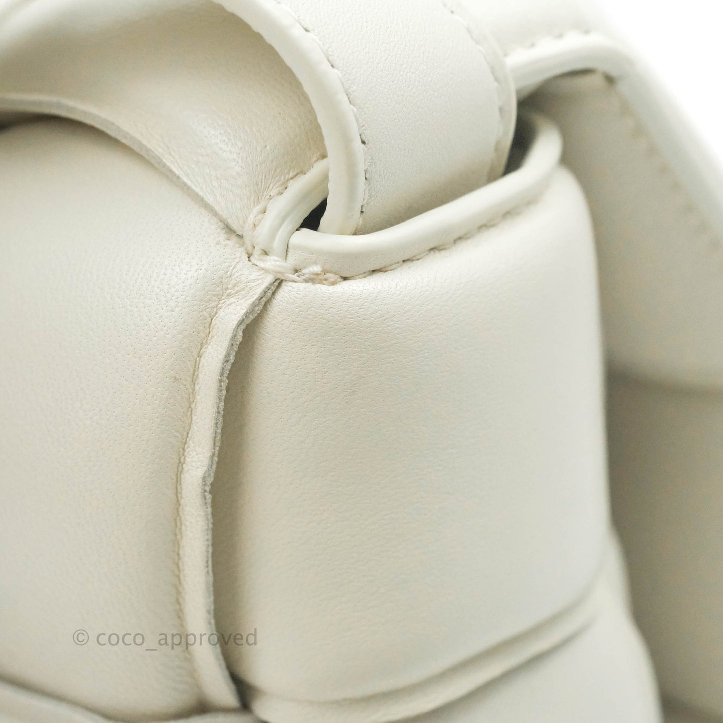 Bottega Veneta Padded Cassette Shoulder Bag Intrecciato White Lambskin Silver Hardware