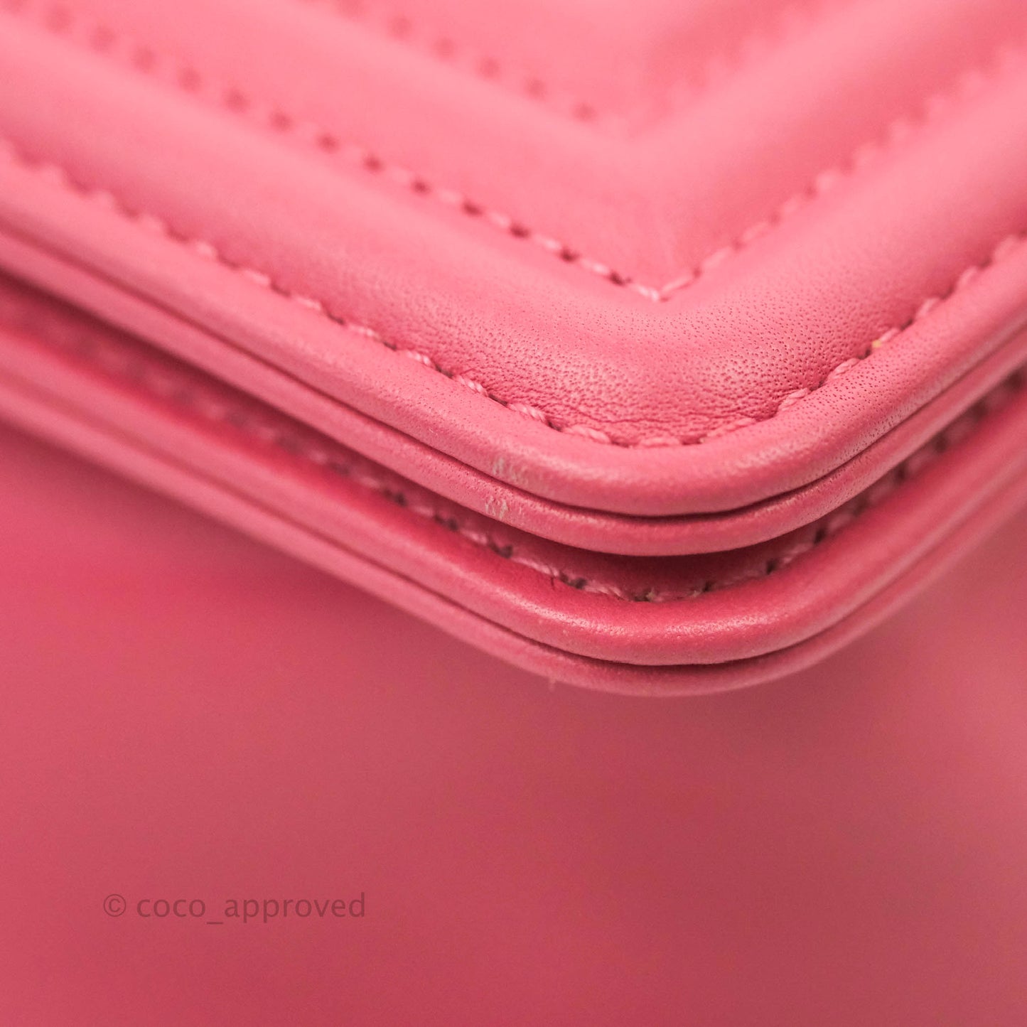 Chanel Medium Boy Chevron Pink Calfskin Ruthenium Hardware