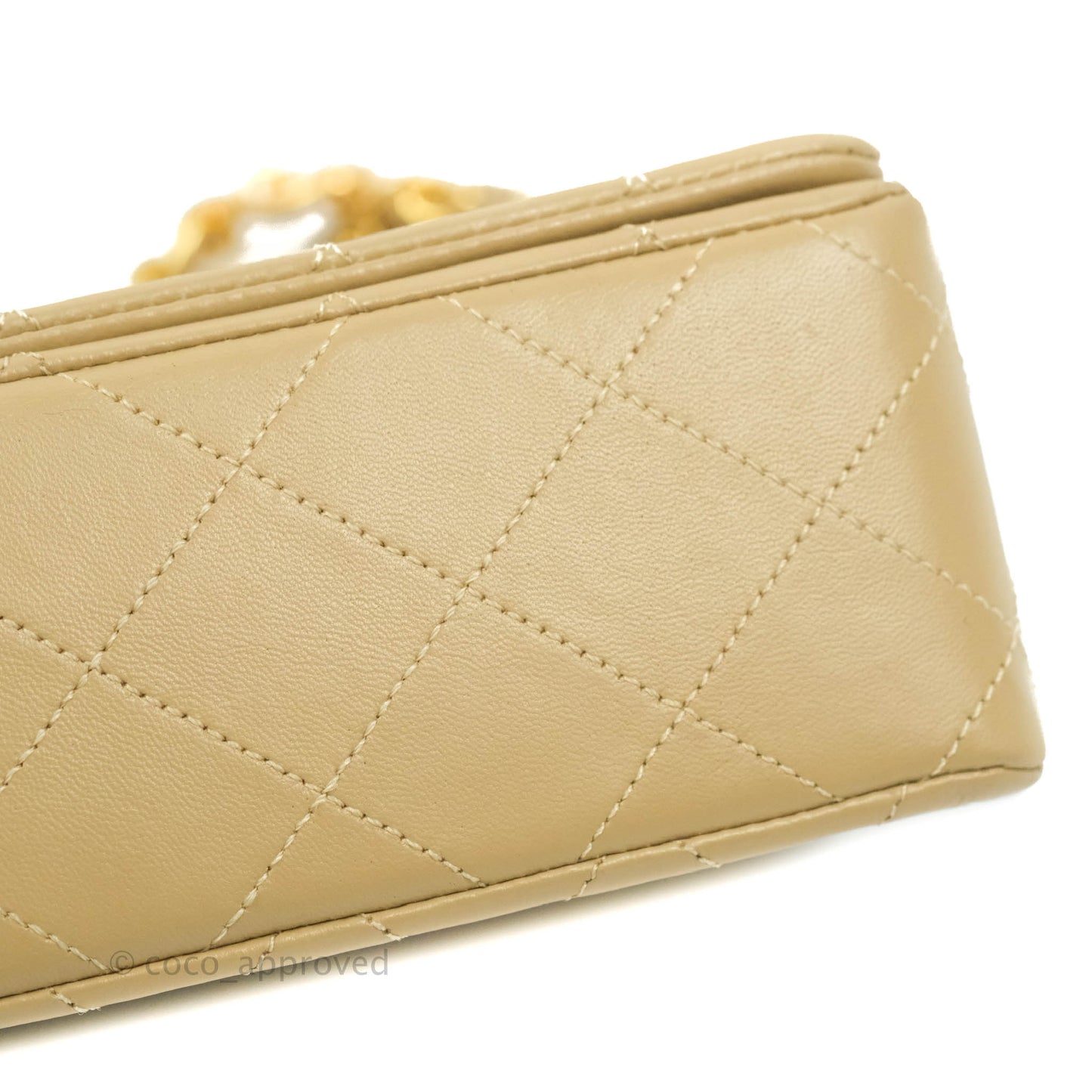 Chanel Vintage Small Single Full Flap Bag Beige Lambskin 24K Gold Hardware