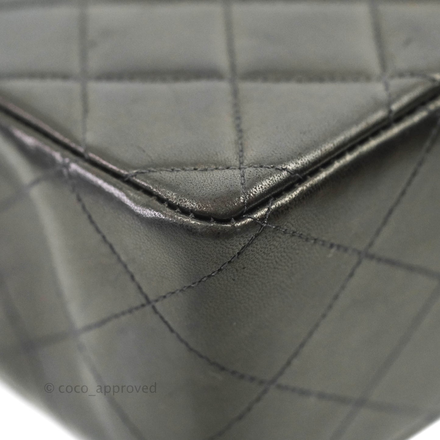 Chanel Vintage Jumbo Single Flap Black Lambskin 24K Gold Hardware