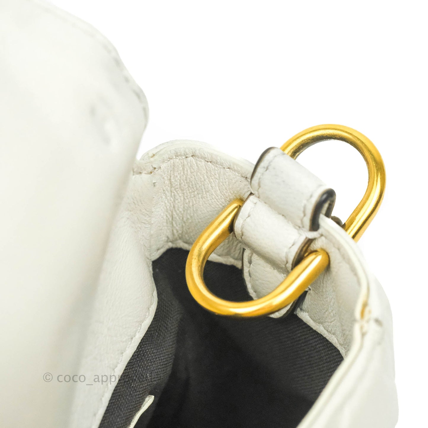 Fendi Medium Baguette Bag White Calfskin Gold Hardware