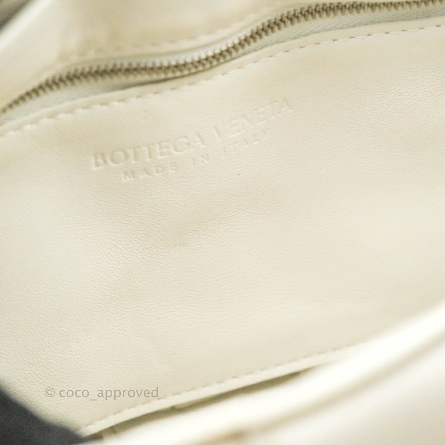 Bottega Veneta Padded Cassette Shoulder Bag Intrecciato White Lambskin Silver Hardware