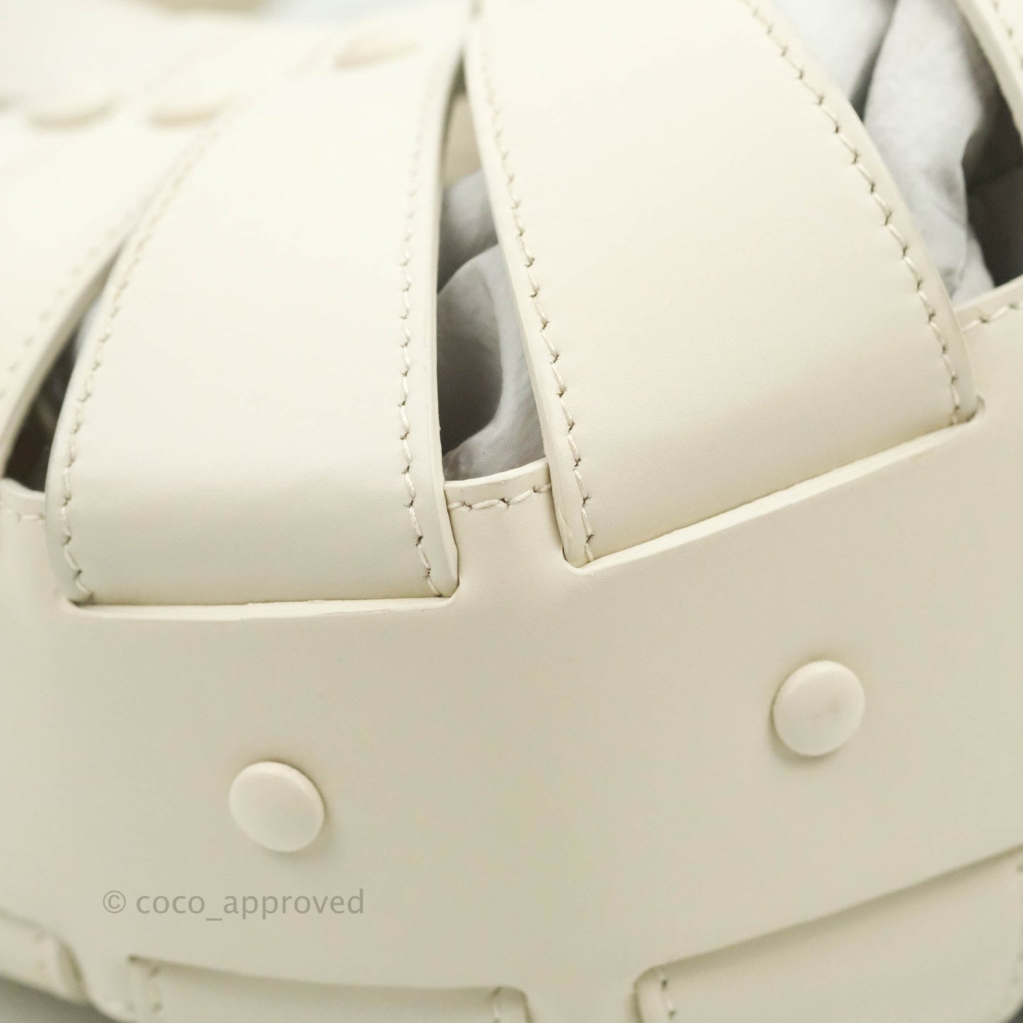 Bottega Veneta Small Shell Bag White