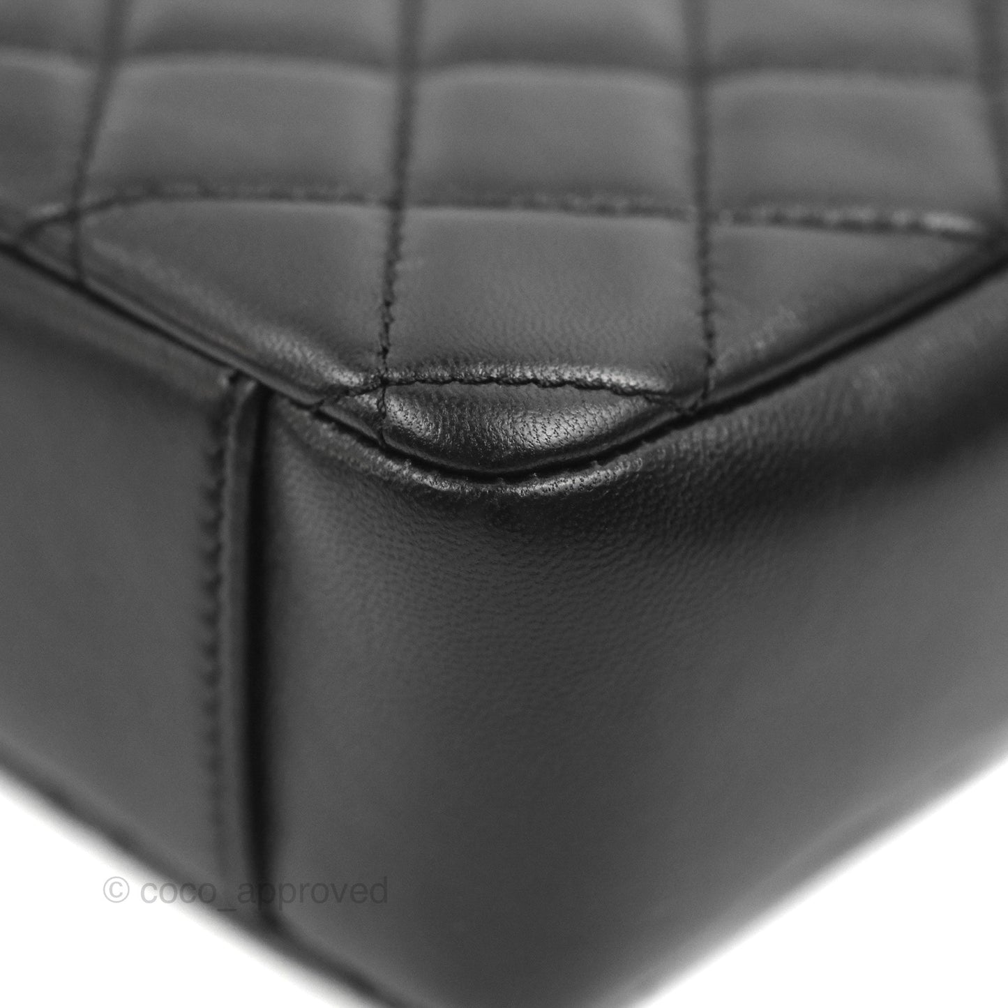 Chanel Quilted CC Pearl Crush Camera Case Black Lambskin Gold Hardware