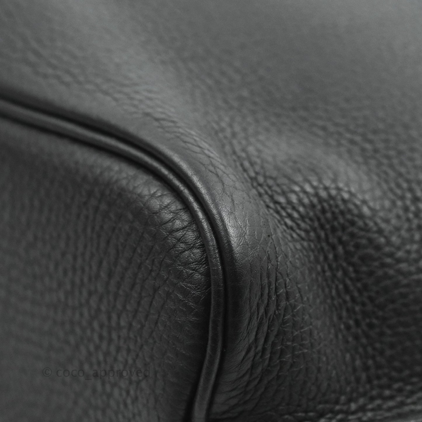 Hermes Togo So Kelly 22 Black Gold Hardware