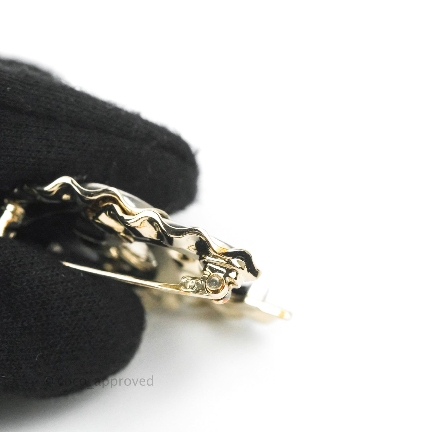 Chanel CC Crystal Brooch Gold Tone 21A
