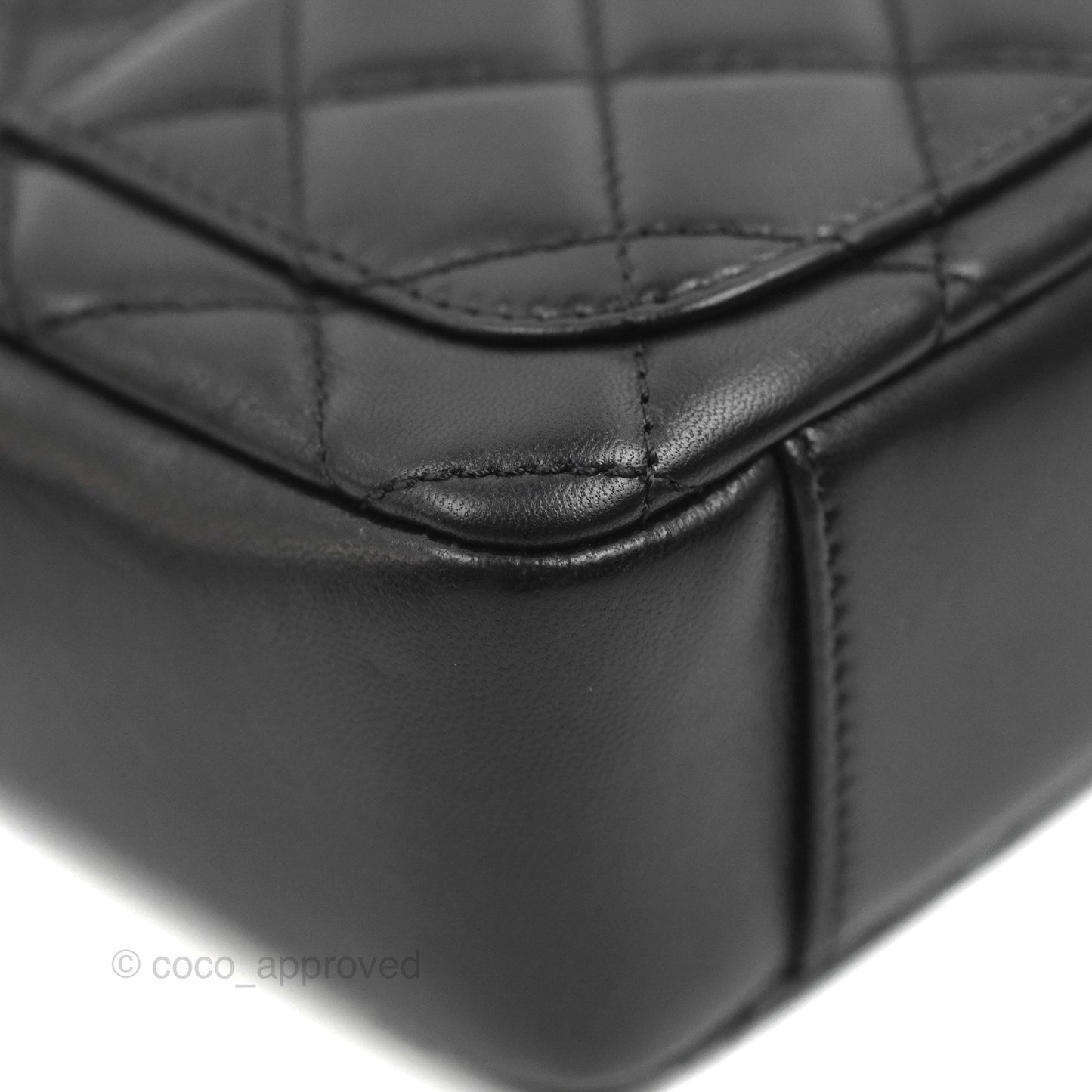 Chanel Quilted CC Pearl Crush Camera Case Black Lambskin Gold Hardware