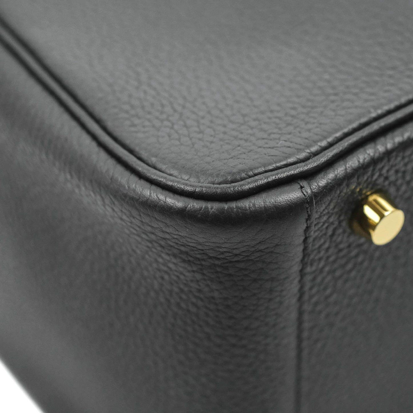 Hermès Lindy 26 Taurillion Clemence Black Gold Hardware