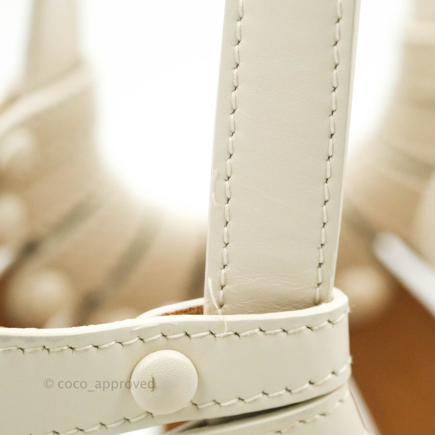 Bottega Veneta Small Shell Bag White