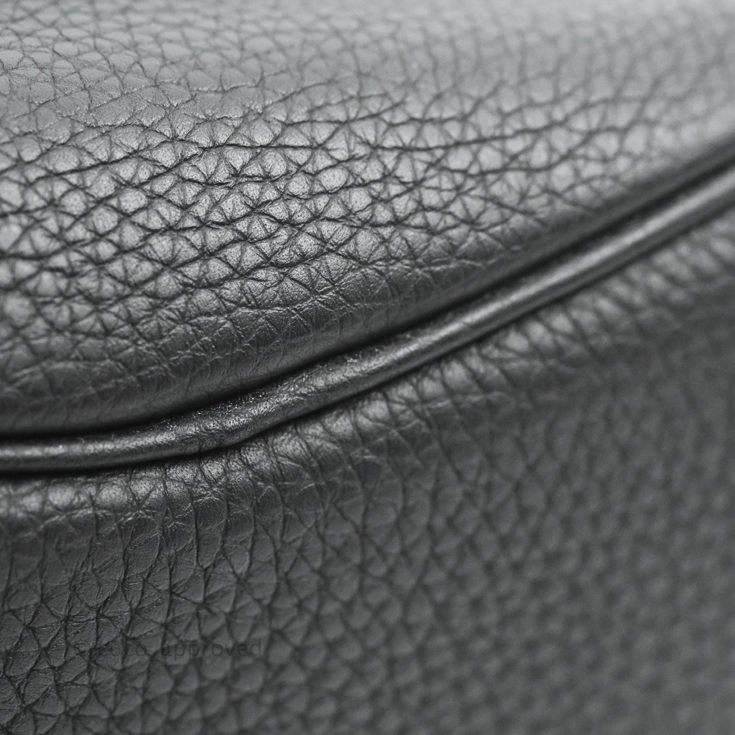 Hermes Togo So Kelly 22 Black Gold Hardware