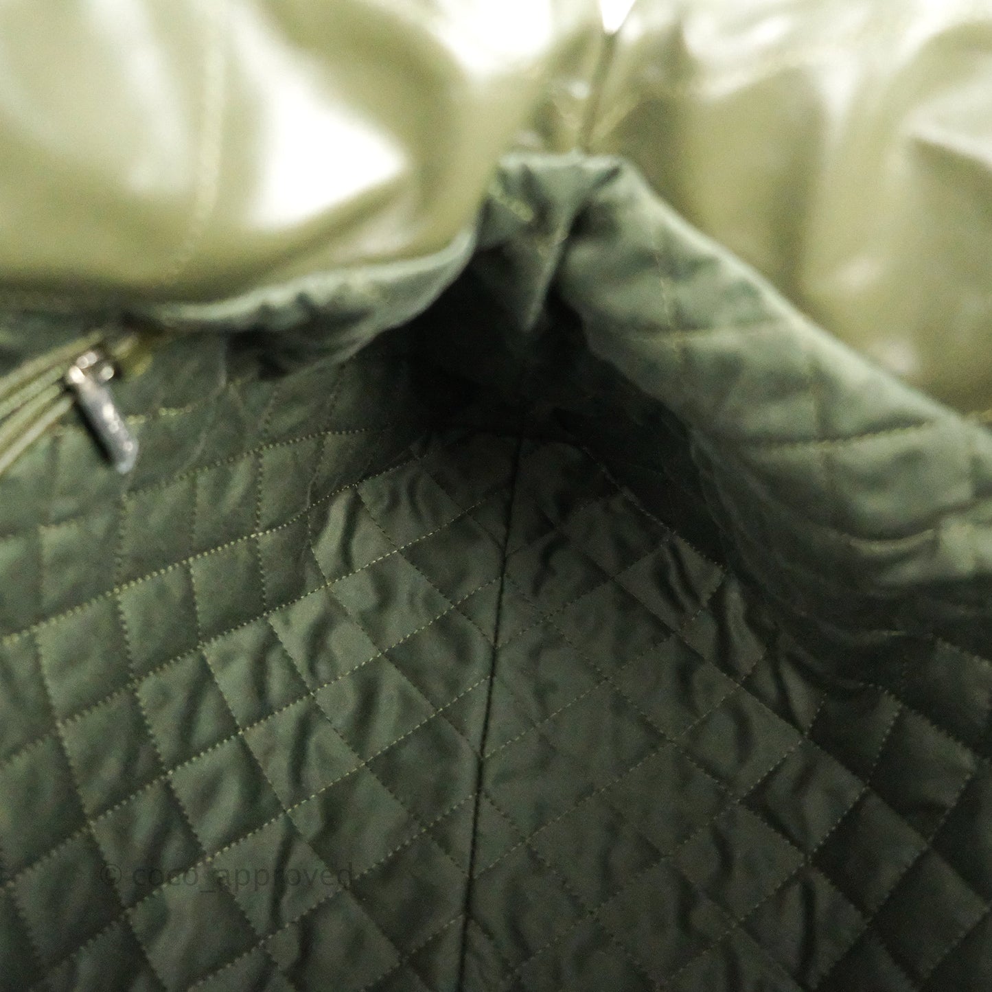 Chanel 22 Medium Army Green Shiny Calfskin Ruthenium Hardware