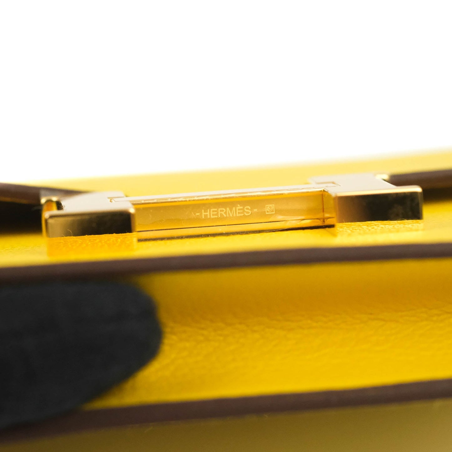 Hermès Constance Slim Wallet Jaunde De Naples Epsom Gold Hardware