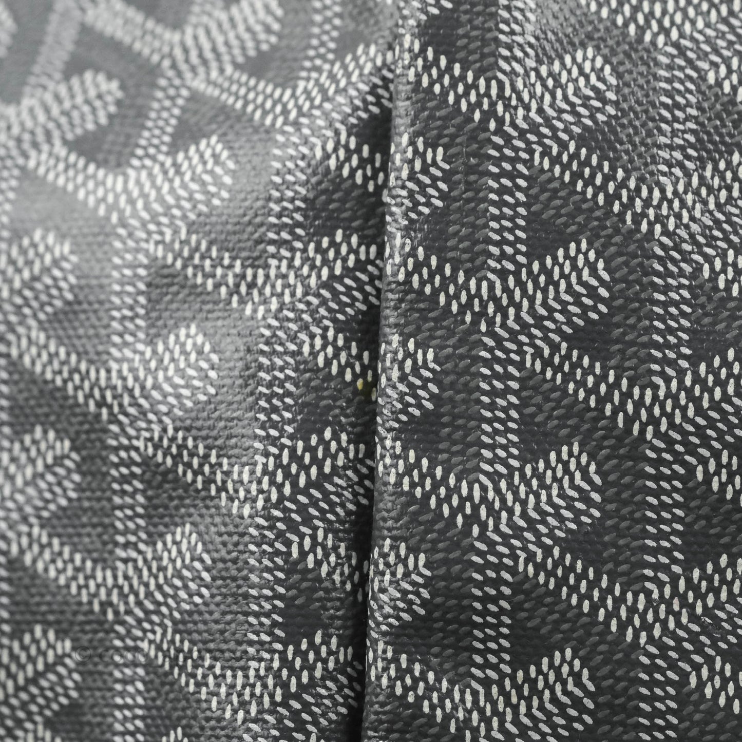 Goyard St Louis Tote PM ⁣⁣⁣⁣⁣⁣⁣⁣⁣⁣⁣⁣⁣⁣⁣⁣⁣⁣⁣⁣Grey