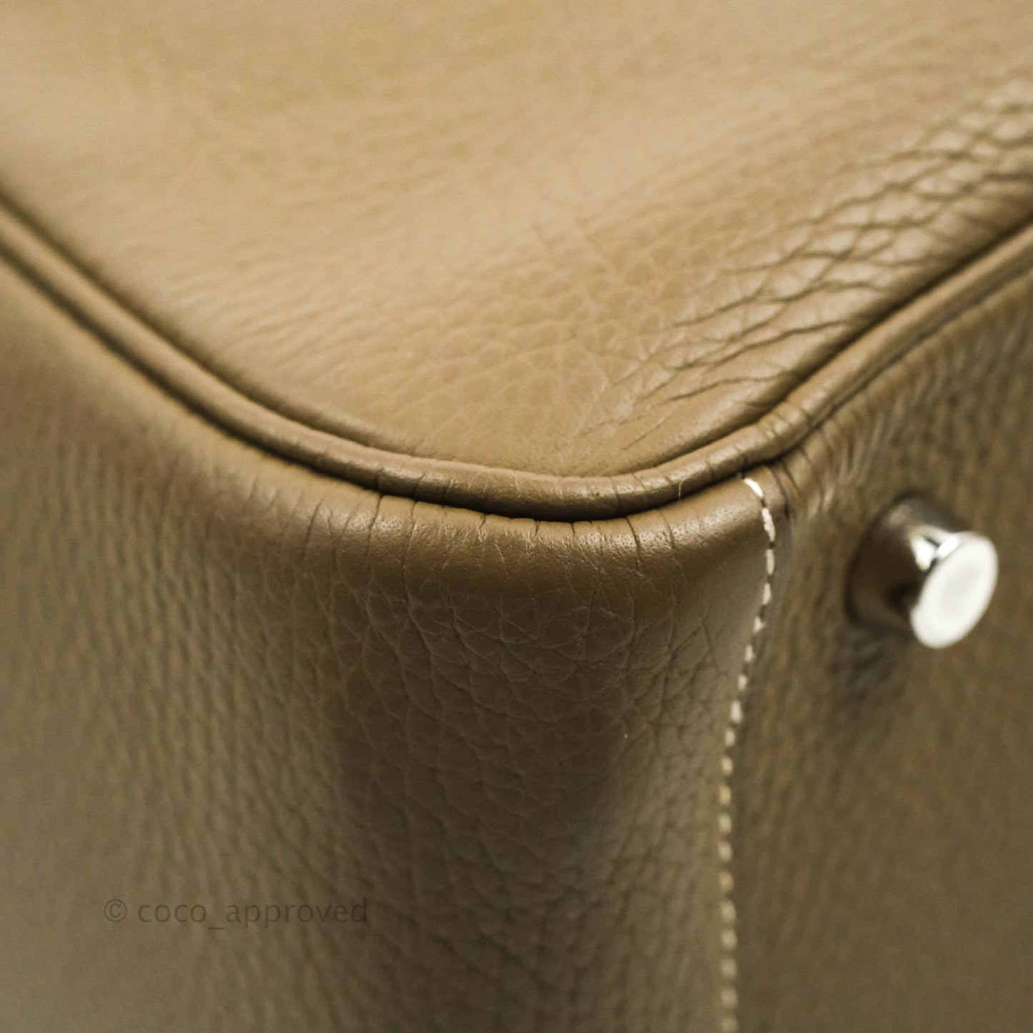 Hermès Lindy 26 Taurillon Clemence Etoupe Palladium Hardware