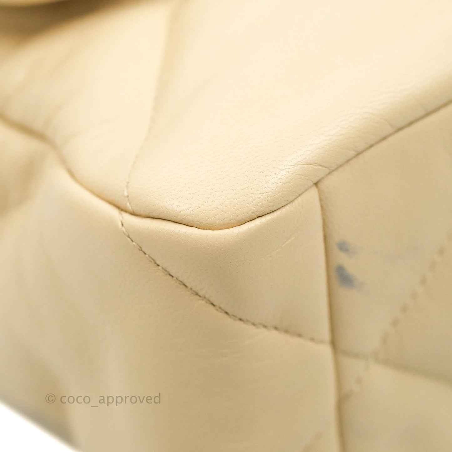 Chanel 19 Medium Beige Goatskin Mixed Hardware 20A