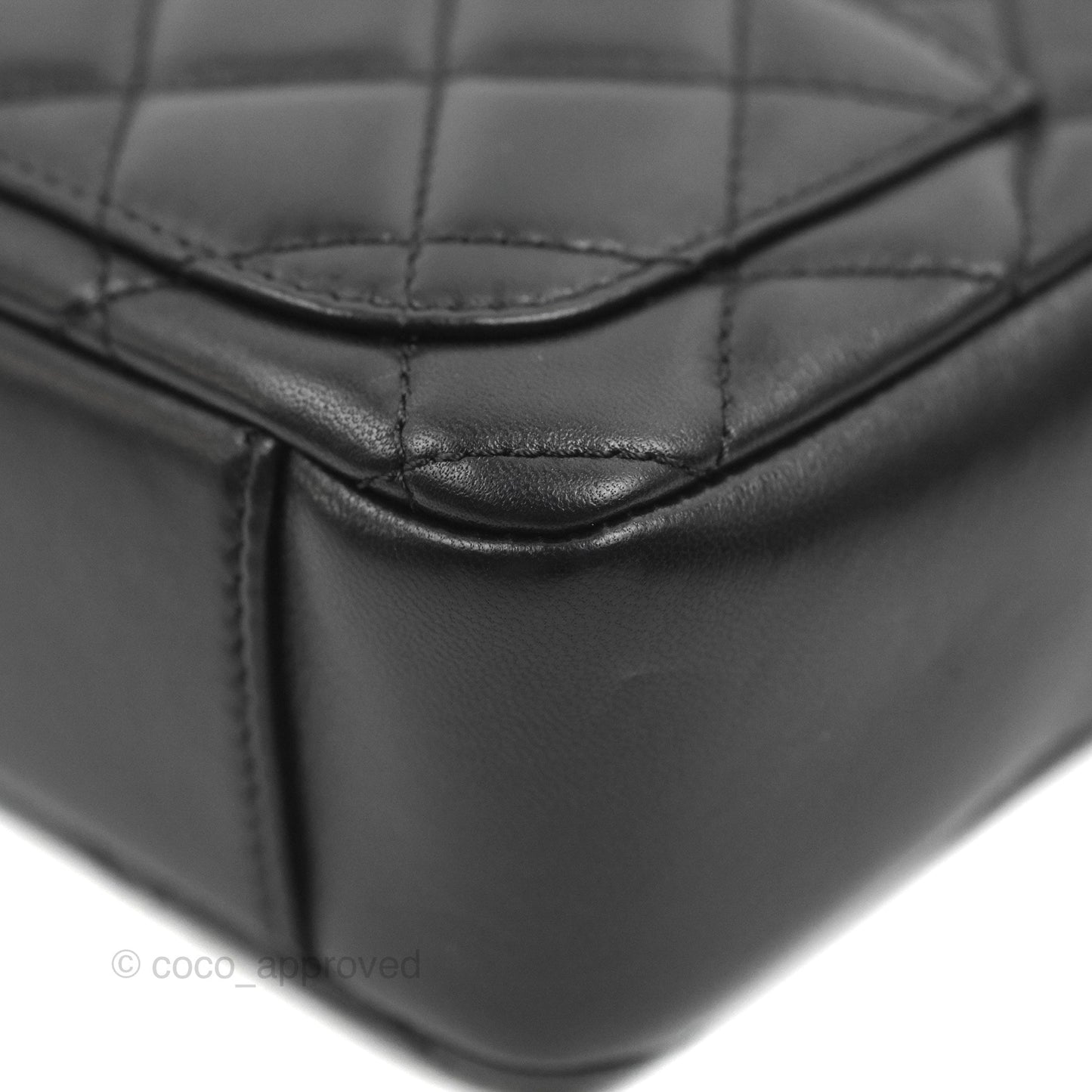Chanel Quilted CC Pearl Crush Camera Case Black Lambskin Gold Hardware