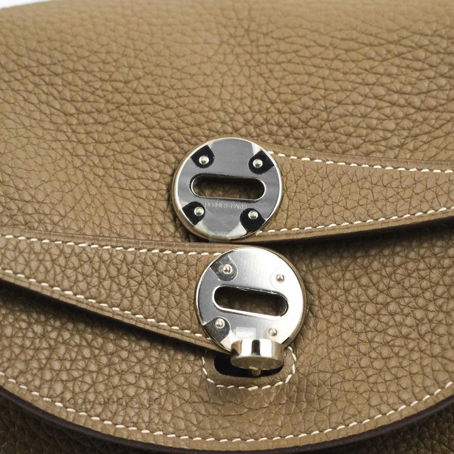 Hermès Lindy 26 Taurillon Clemence Etoupe Palladium Hardware