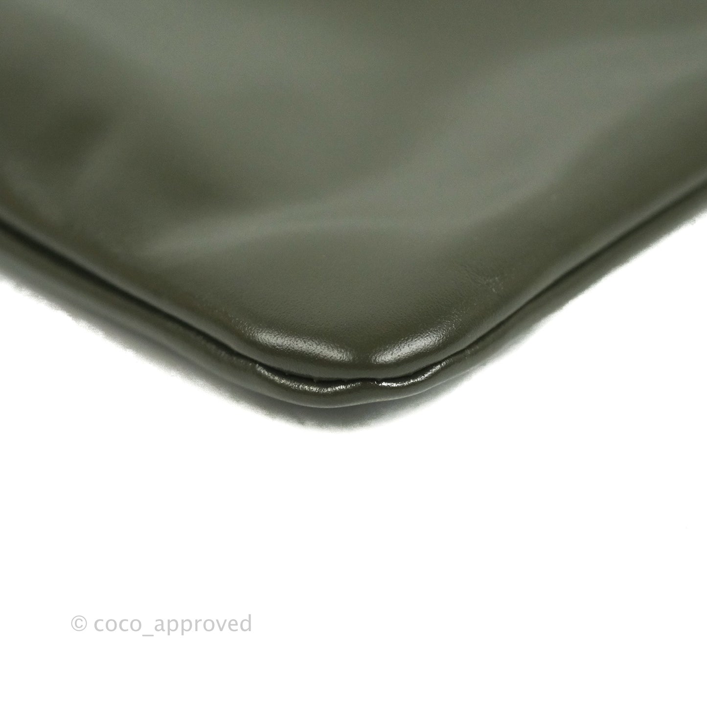 Chanel 22 Medium Army Green Shiny Calfskin Ruthenium Hardware