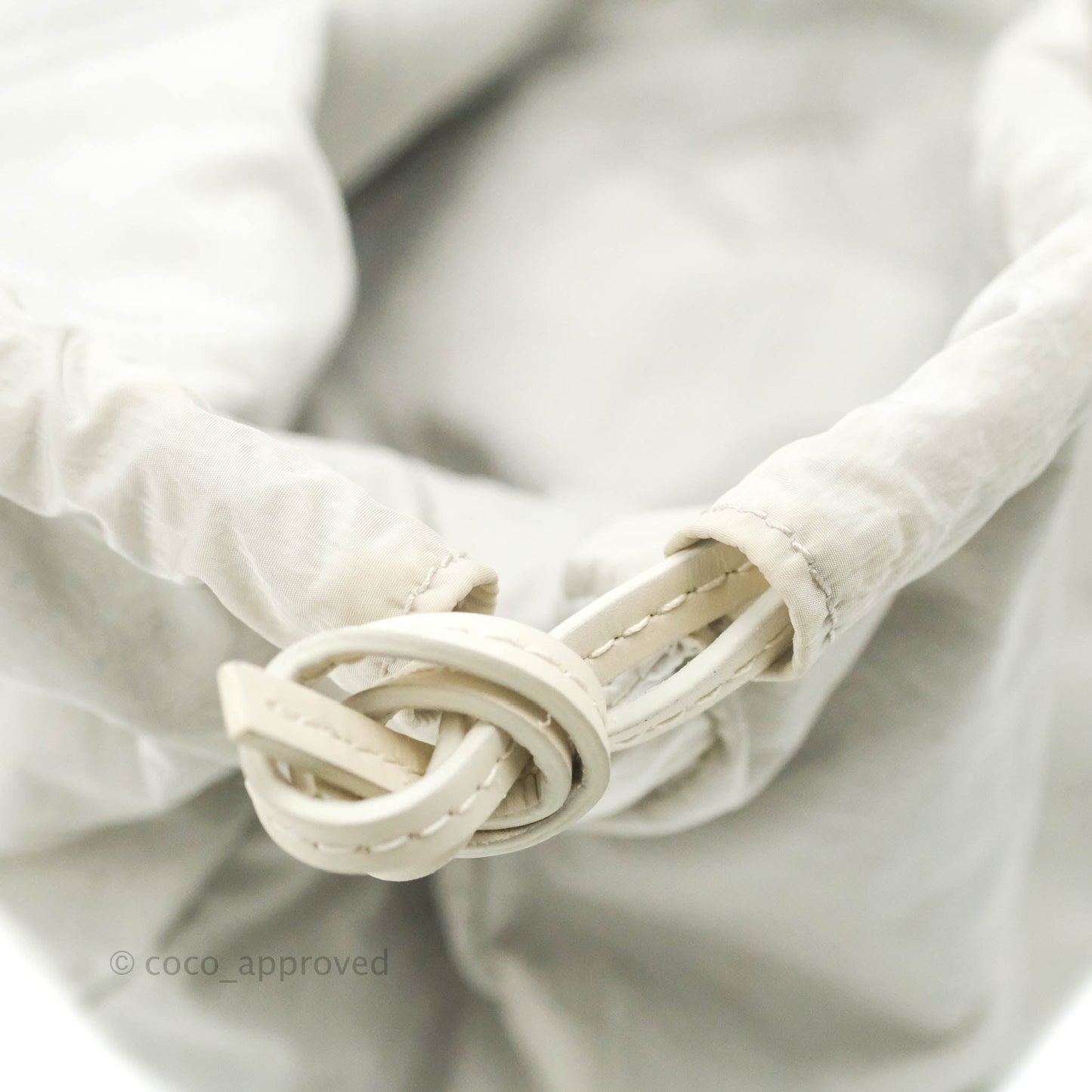 Bottega Veneta Small Shell Bag White